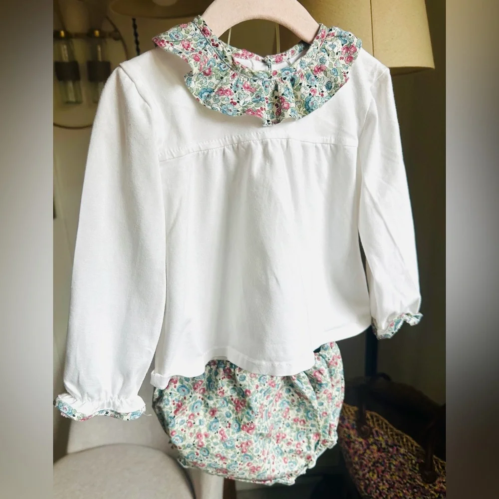 Set with White Long-Sleeve Baby Top with Floral Collar and Trim and short - Picture 1 of 5